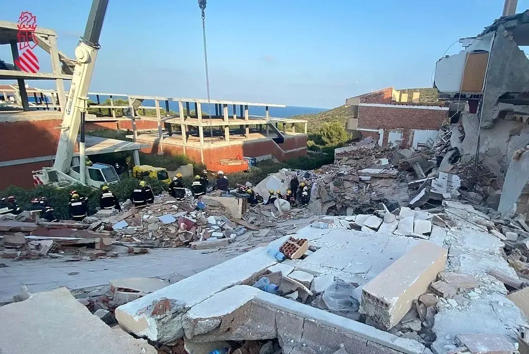 فیلم| لحظه ریزش یک ساختمان پنج طبقه در اسپانیا