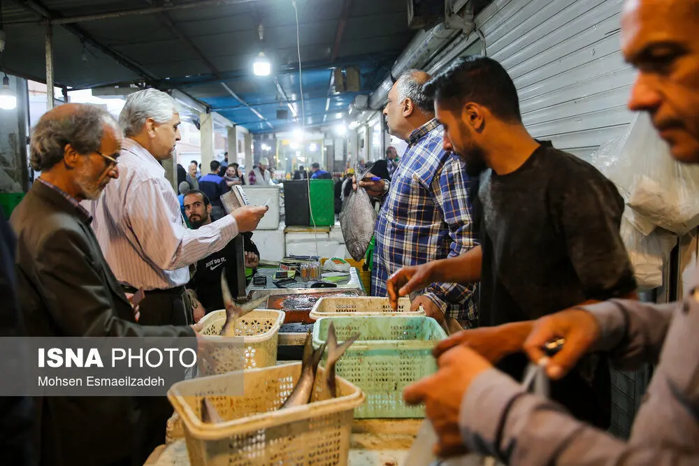 تصاویر| بازار ماهی شب عید در مشهد