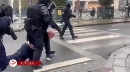 ببینید | رفتار وحشیانه پلیس فرانسه با یک پیرمرد 