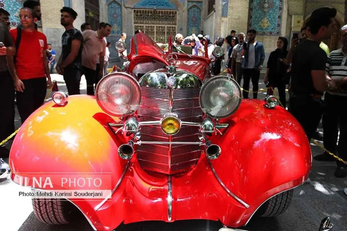 تصاویر| نمایش خودروهای کلاسیک در اصفهان