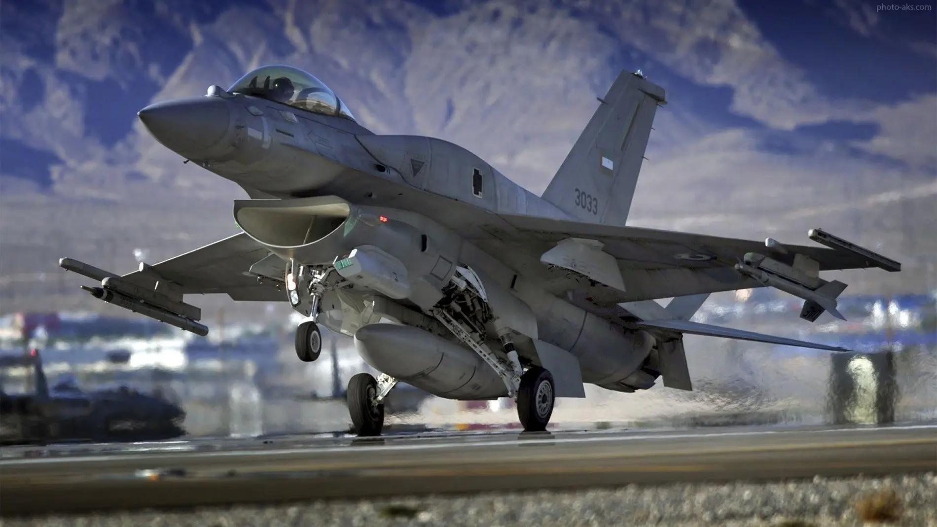 تجهیز جنگده F-16 به سیستم دفاعی جنگ الکترونیک