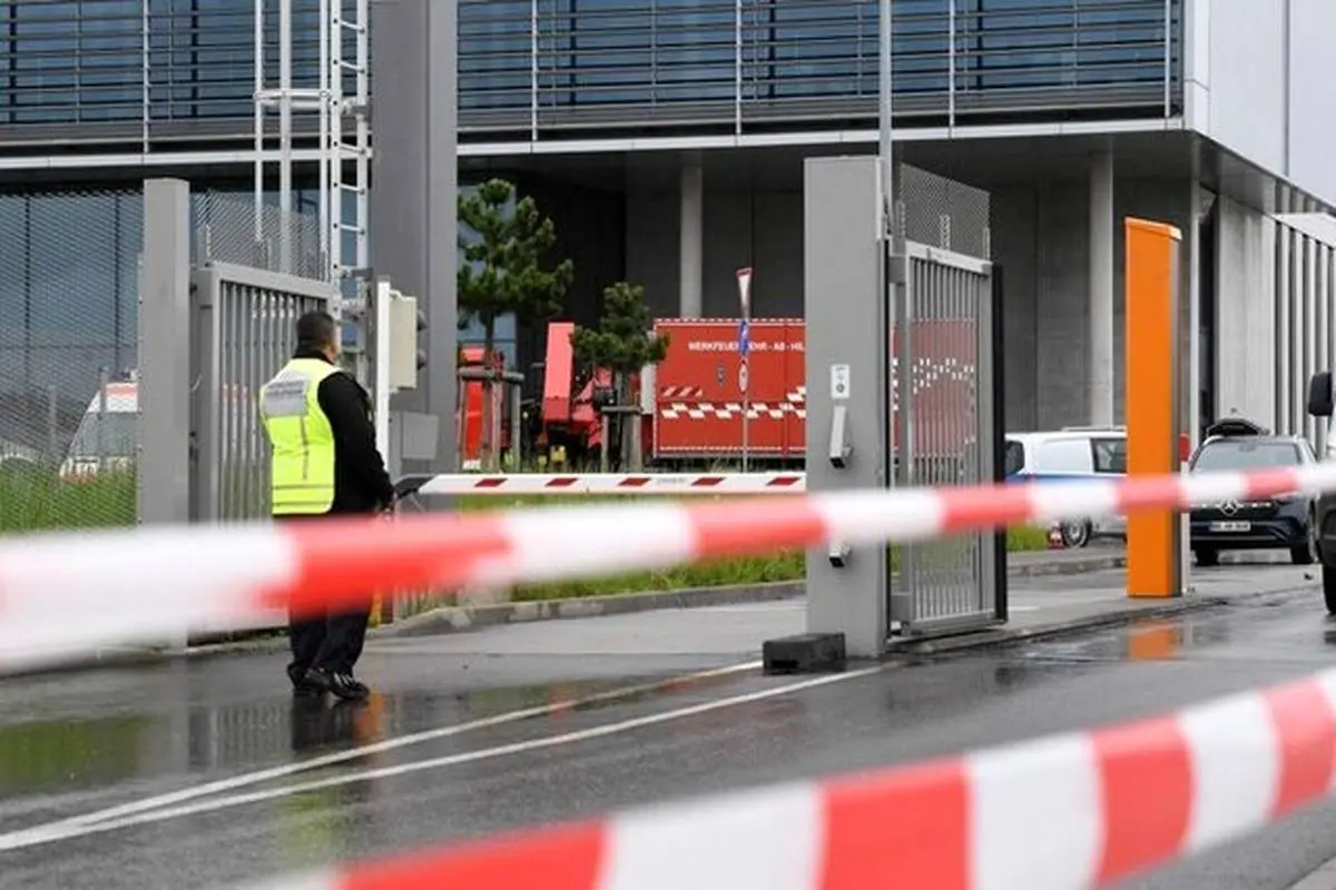 تیراندازی مرگبار در کارخانه مرسدس بنز در آلمان