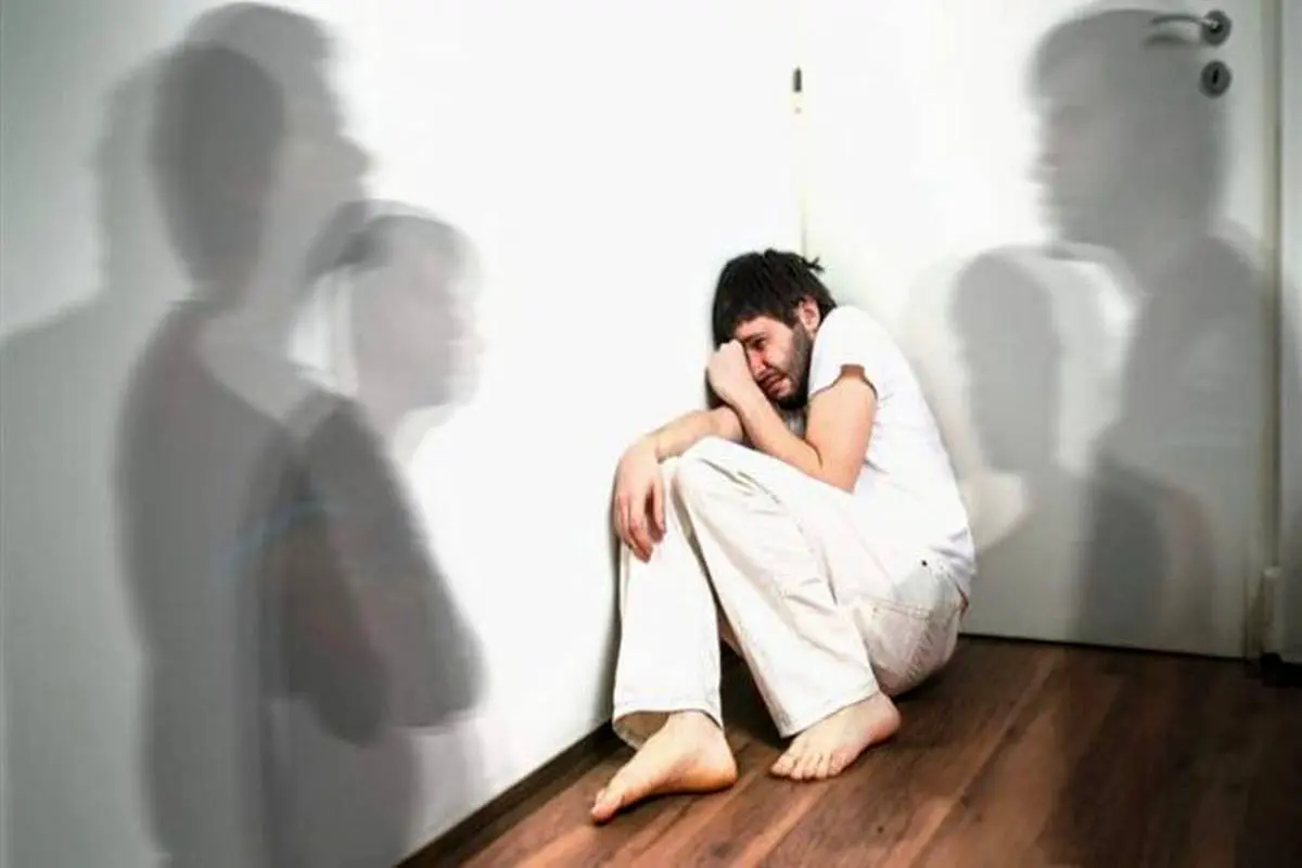 یک بیماری روانی مهم که بیشتر مبتلایان از آن بی‌خبرند | ۸۰۰ هزار نفر در ایران اسکیزوفرنی دارند