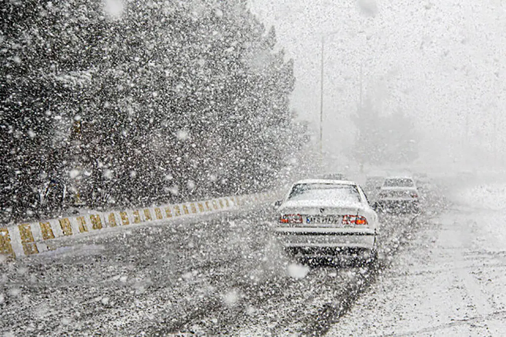 فیلم | بارش شدید برف در آذربایجان شرقی!