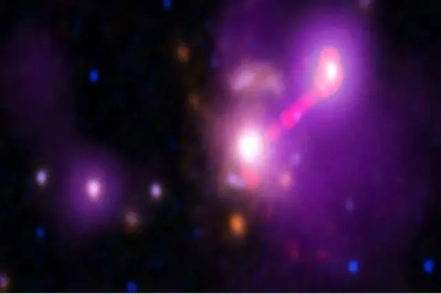 کهکشانی که تمام دوستانش را خورد! +عکس