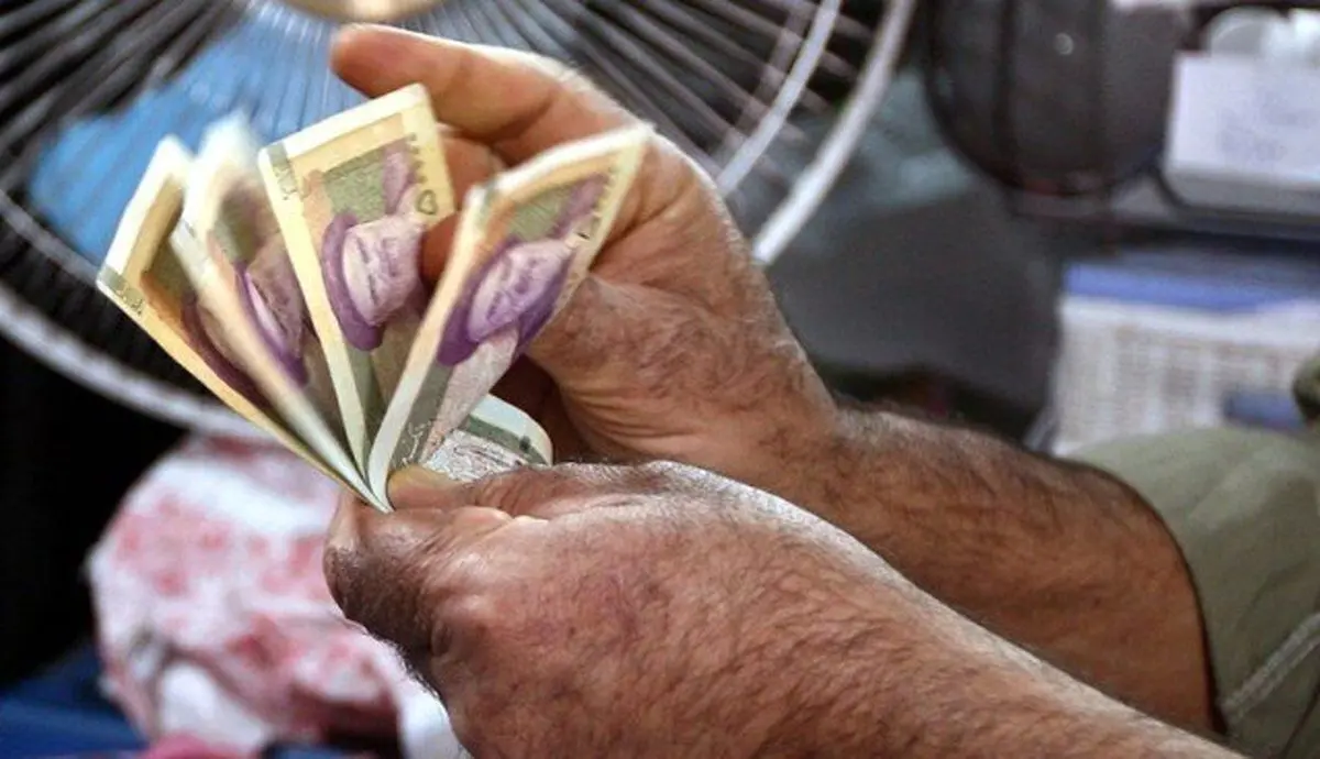  سبد معیشت بهمن، ۱۷ میلیون و ۸۰۰ هزار تومان/ دستمزد ده روز از ماه را کفاف می‌دهد/ صد درصد افزایش حقوق کافی نیست