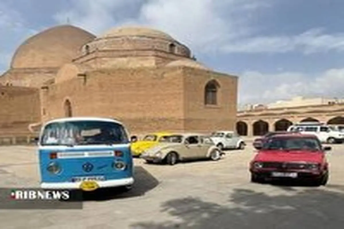 رژه خودرو‌های کلاسیک برای پاسداشت میراث فرهنگی تبریز