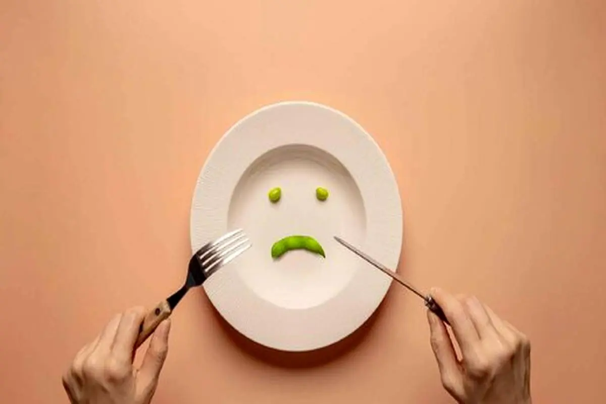 این ۹ علامت به شما می گوید که اختلال تغذیه دارید