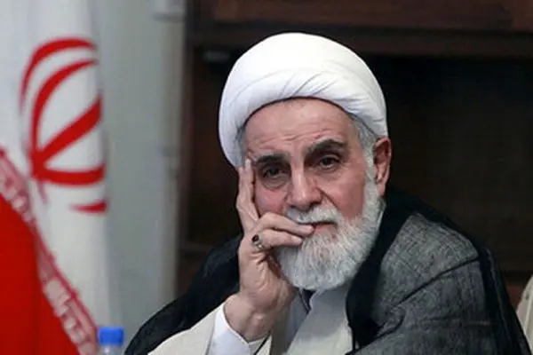 ناطق نوری: به احمدی نژاد گفتم فضایی فکر می کنی، قهر کرد