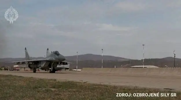 اسلواکی 13 جنگنده میگ به اوکراین داد