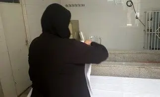 محکومیت یک خانم بی‌حجاب به شستن میت در غسالخانه تهران!