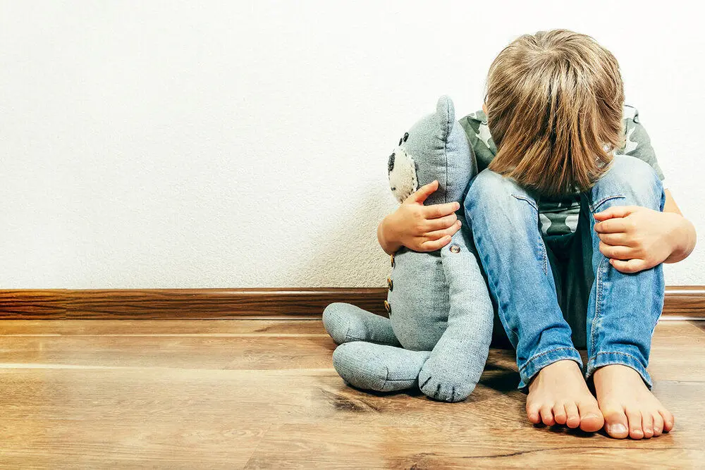 افسردگی کودکان؛ علائم، علل و راهکارهای پیشنهادی