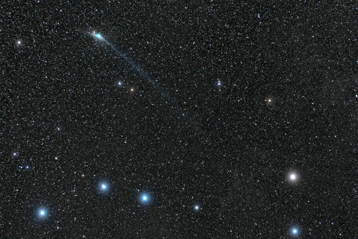 عکس روز ناسا: دنباله‌دار ZTF همراه با خرس‌ های آسمان شب