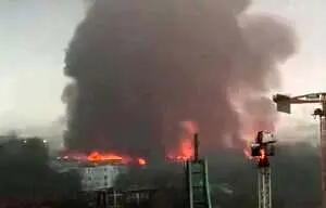 فیلم| انفجار و آتش سوزی در انبار مواد سمی در هامبورگ
