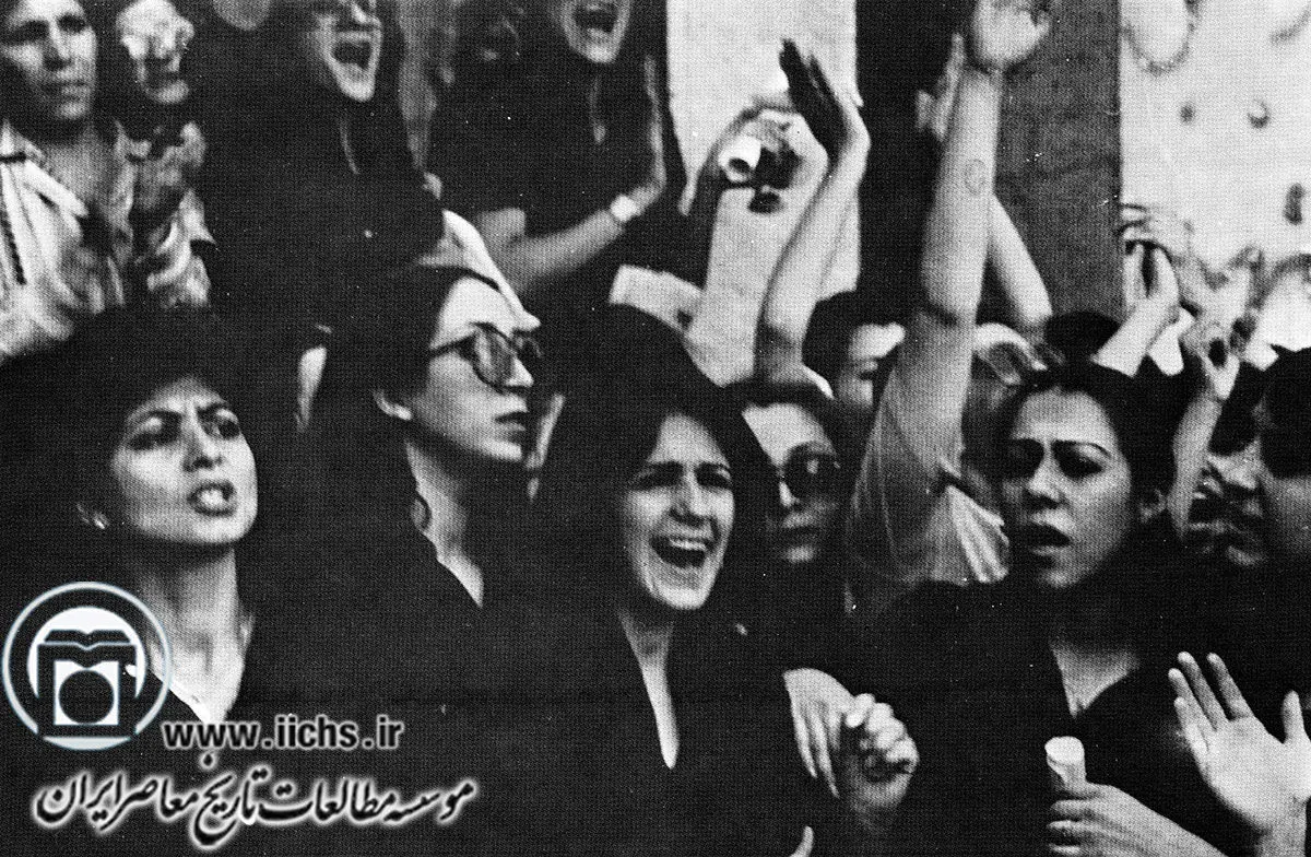 عکس/ تظاهرات زنان بی حجاب و مخالفان آنها در تهران
