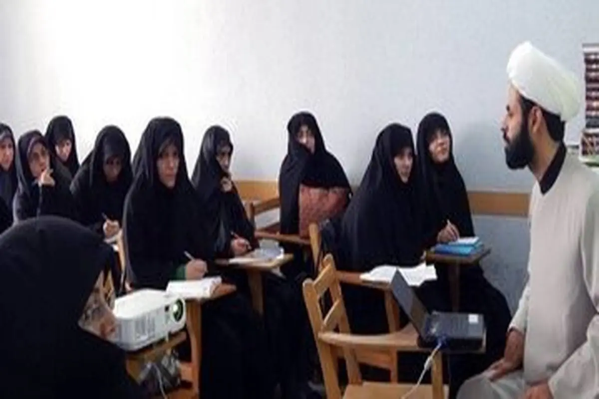تربیت ۲۰۰ هزار طلبه زن برای جهاد تبیین

