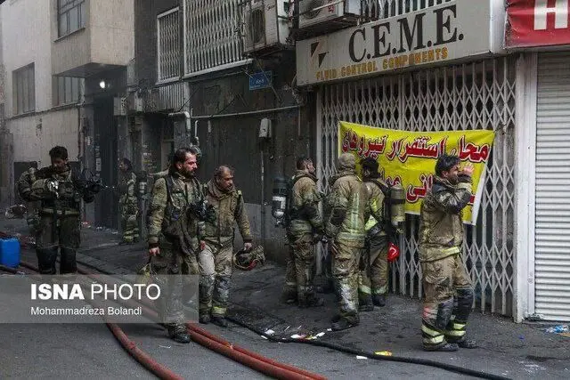 حریق ساختمان ۱۵۳ با تأخیر به آتش‌نشانی اطلاع داده شد