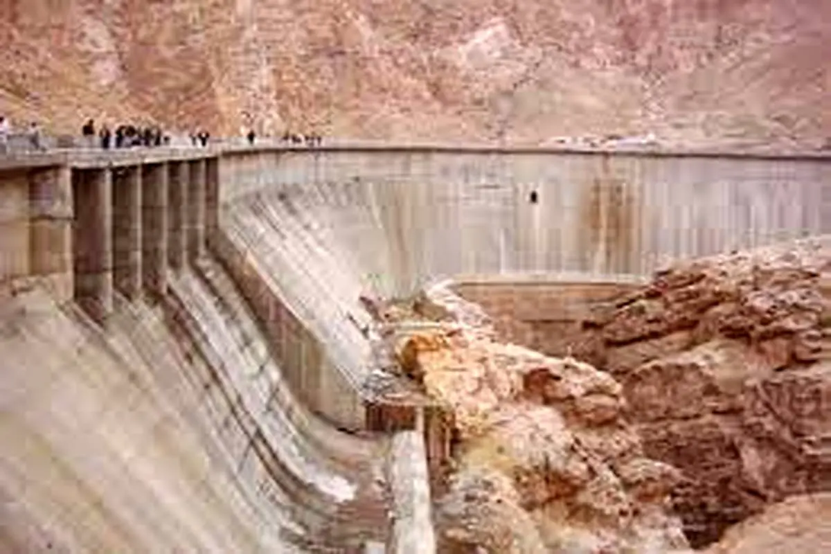کاهش ٣٠ درصدی ذخایر سدهای کشور/ مشکل کم آبی در استان تهران جدی است