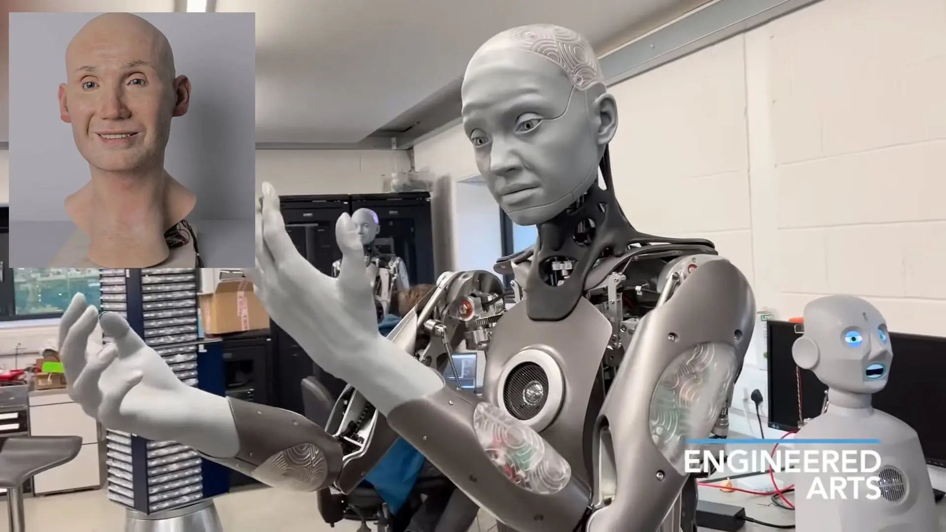 ویدئو/  آمیکا و مسمر؛ شبیه‌ترین ربات‌ها به حرکات انسان