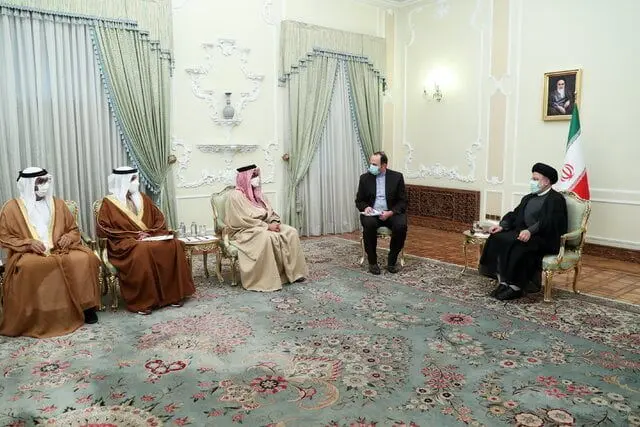 رئیس جمهور در دیدار مشاور امنیت ملی امارات: ایران از امنیت کشورهای حاشیه خلیج فارس حمایت می کند