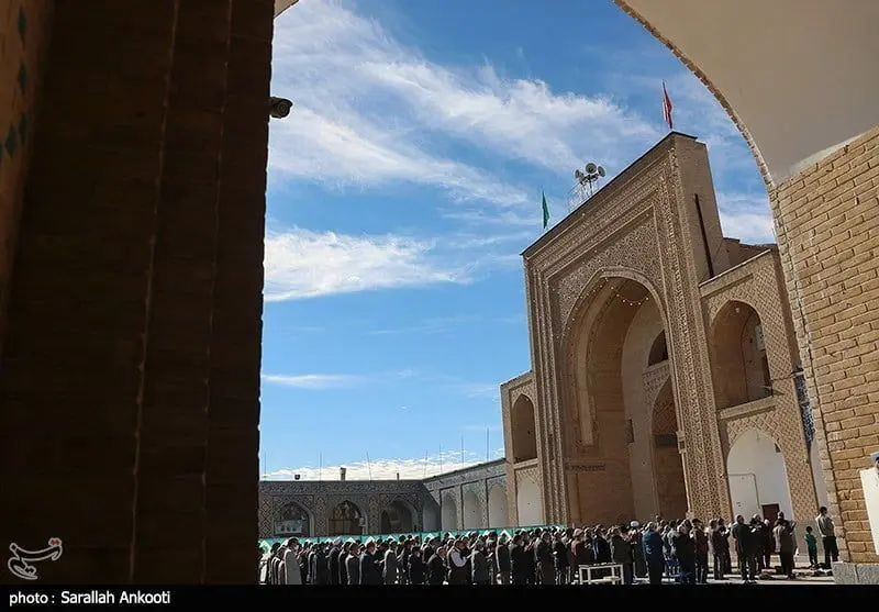 نماز باران در کرمان / تصاویر