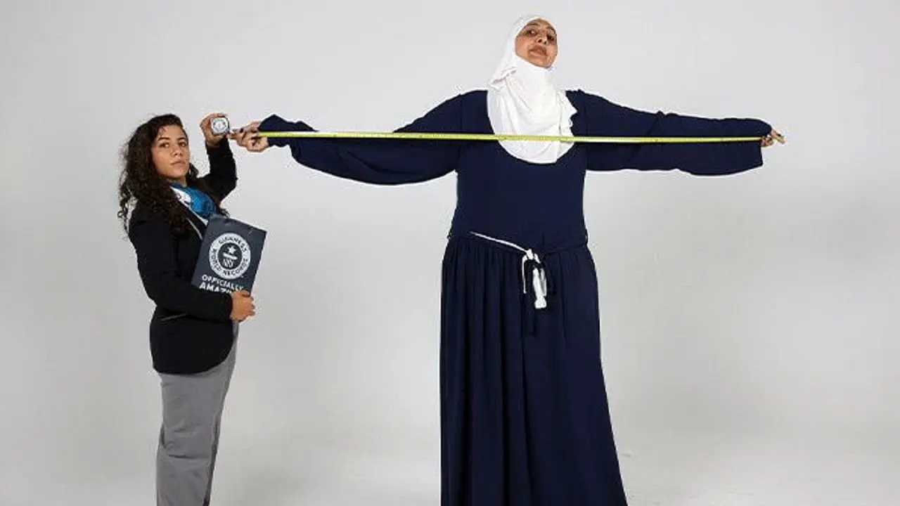 بلندقدترین زن دنیا درگذشت + عکس
