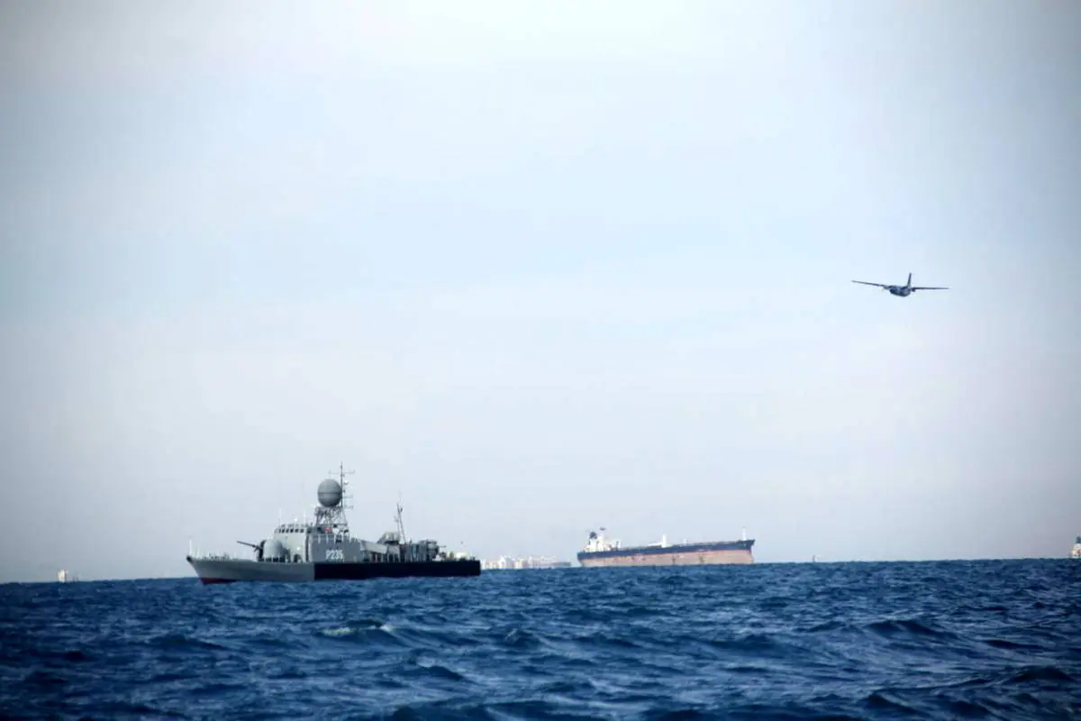 استقرار نیروهای دریایی ایران و عمان در تنگه هرمز