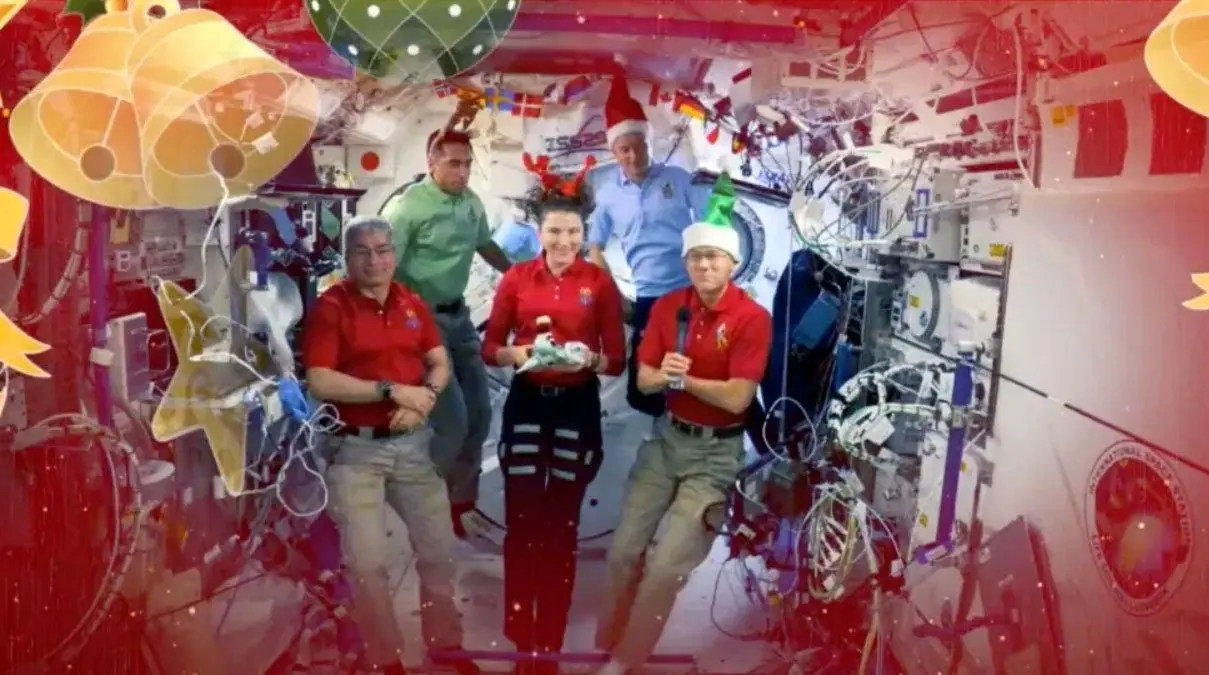 فضانوردان ایستگاه فضایی بین‌المللی 16 بار کریسمس را جشن گرفتند