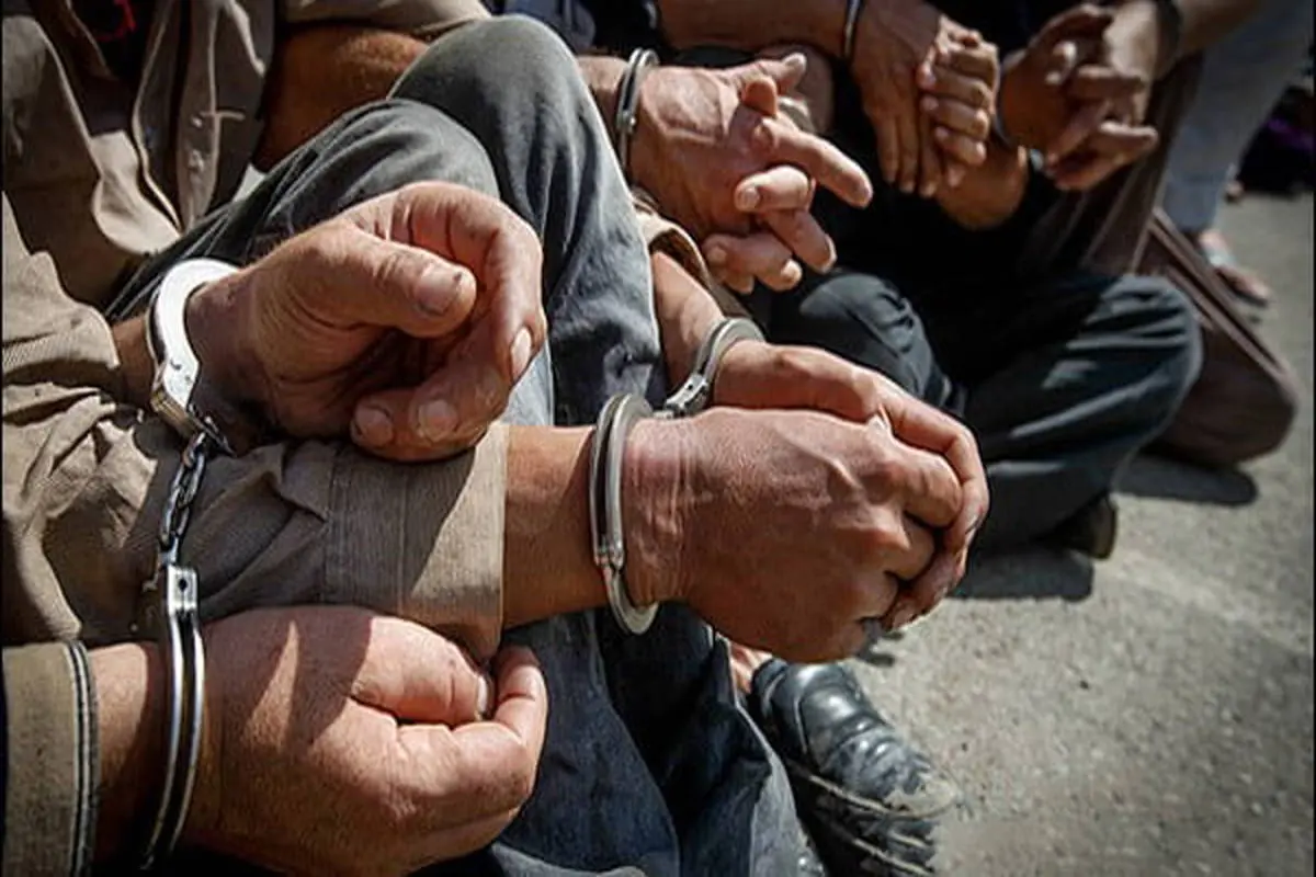 دستگیری 8 نفر در حال مصرف موادمخدر در خلیج