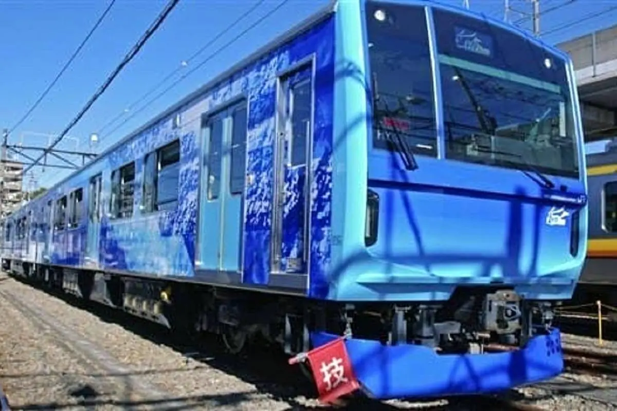 قطار ژاپنی که با سوخت هیدروژنی حرکت می‌کند + فیلم