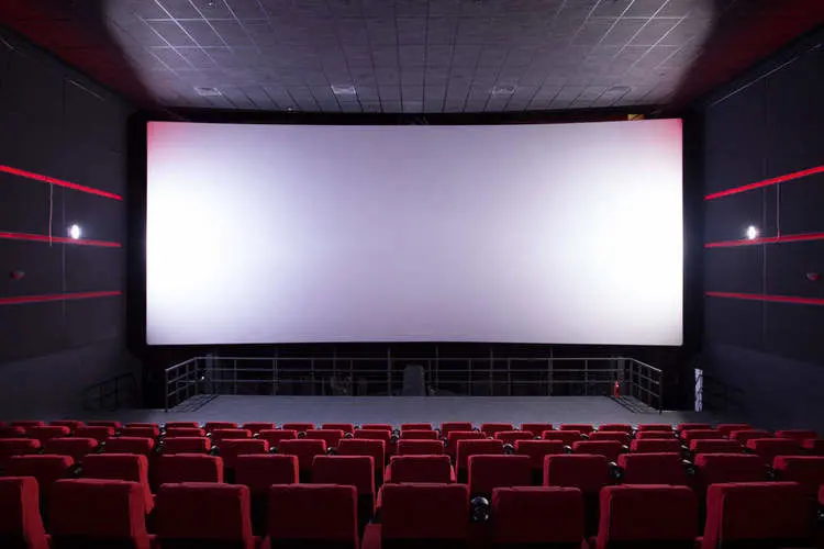 سینماها تا ساعت ۱۸ فعالیت می‌کنند