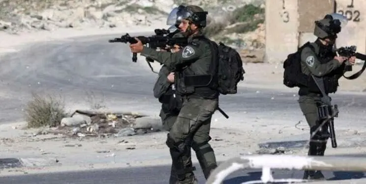 فیلم| واکنش جالب یک فلسطینی به تجاوز نظامیان ارتش صهیونیست‌ به نابلس