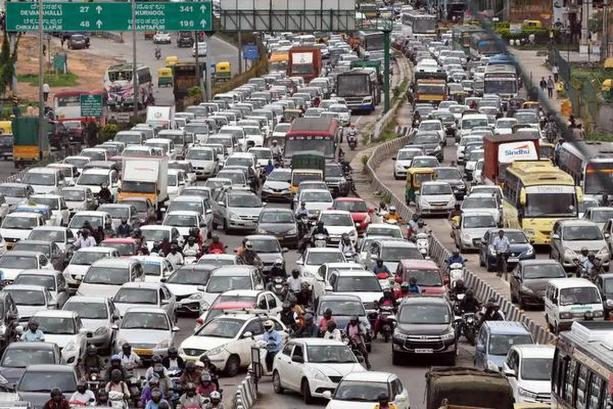 عکس| این شهر عجیب‌ترین ترافیک دنیا را دارد
