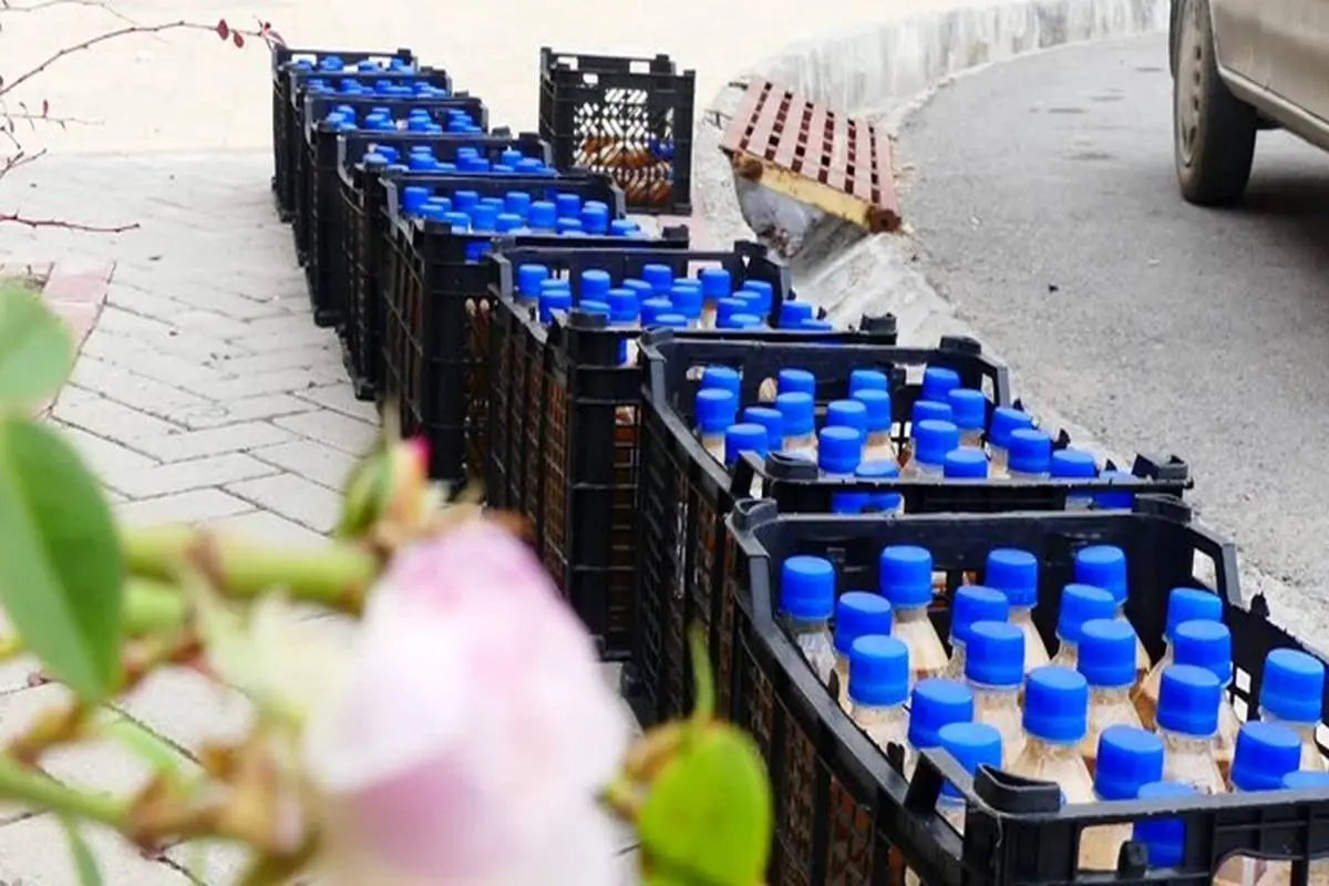 فروش آب انگور در میدان مرکزی میوه‌ و‌ تره‌بار تهران ممنوع شد‌/ عده‌ای با تغییر کاربری حجره‌ها دنبال سودجویی بودند


