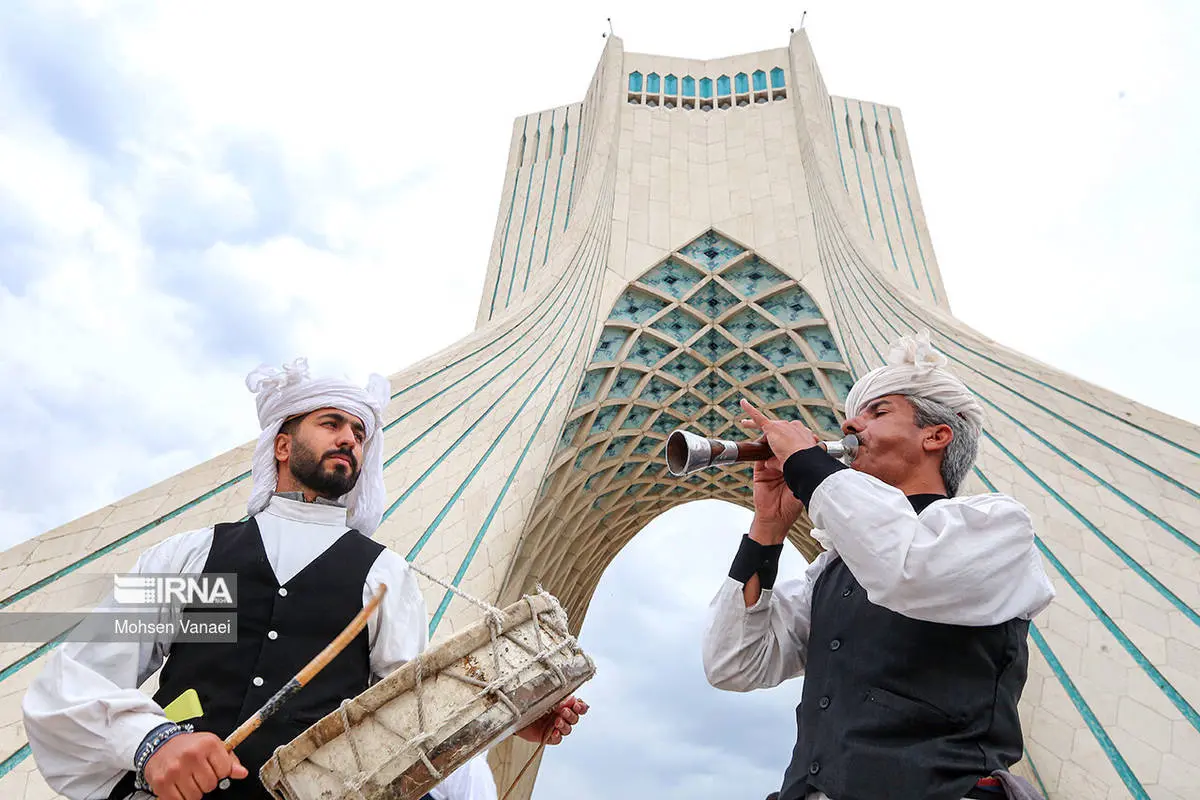 تصاویری از جشنواره اقوام ایران زمین در میدان آزادی