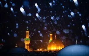 فیلم| حال و هوای بارانی در شب ۲۱ رمضان در کربلا