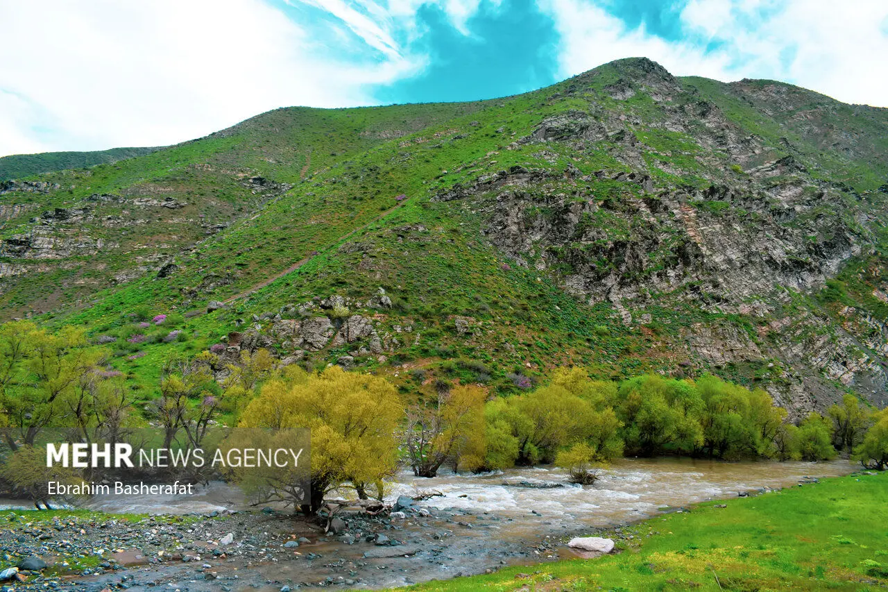 تصاویر| طبیعت زیبای کوهستان‌های گادر در شهرستان مرزی اشنویه