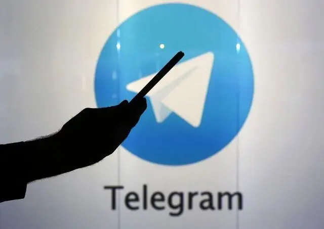 استوری به تلگرام می‌آید
