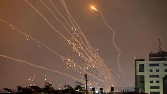 شلیک ۱۰۰ موشک به اسرائیل