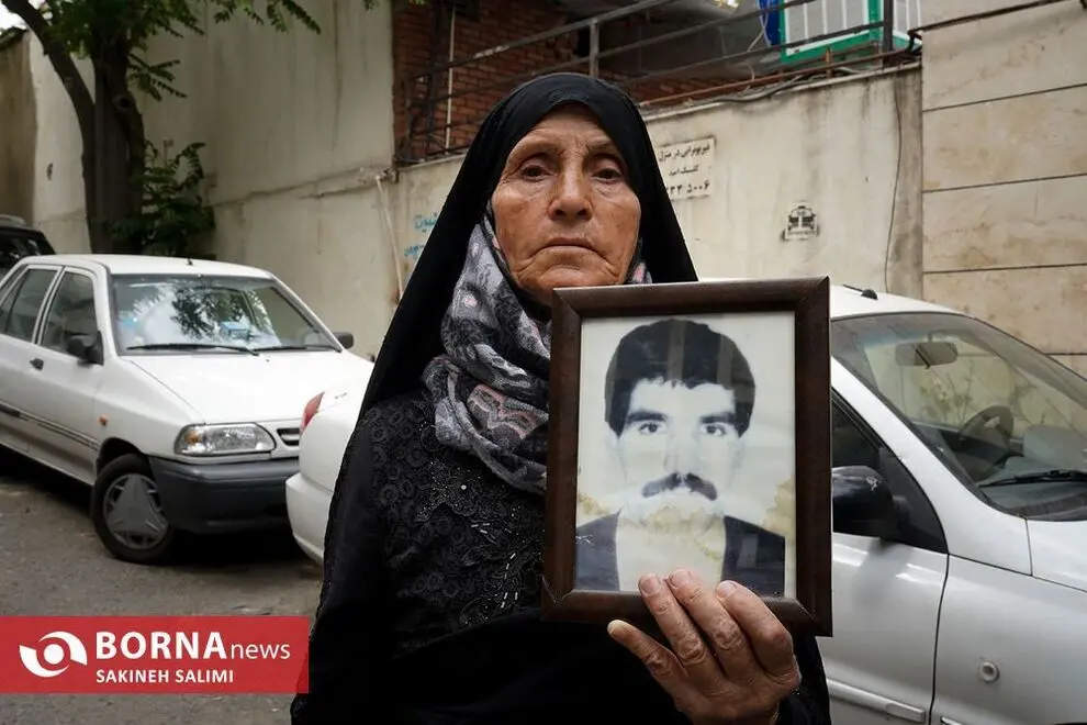 عکس/ تجمع خانواده اعضای منافقین در تهران