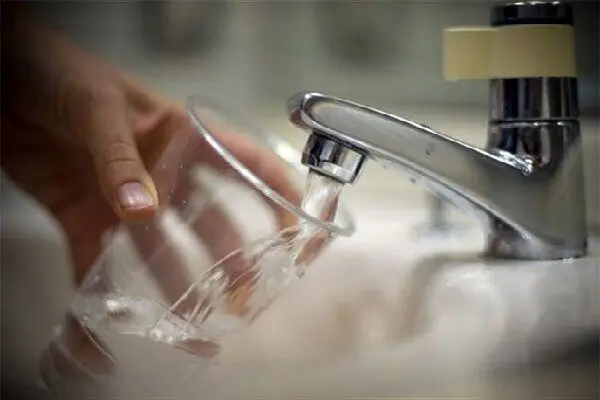 فیلم| وضعیت کیفیت آب شرب برخی مناطق اهواز