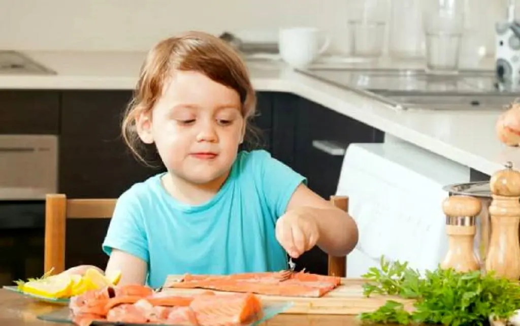 خوردن ماهی برای کودکان خطرناک است؟