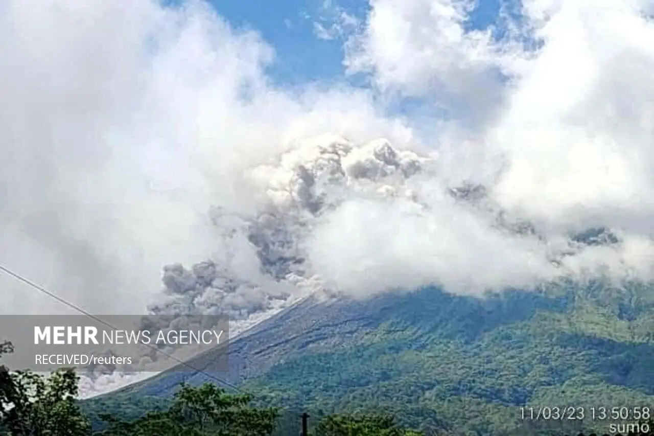 تصاویر | فوران آتشفشان در اندونزی