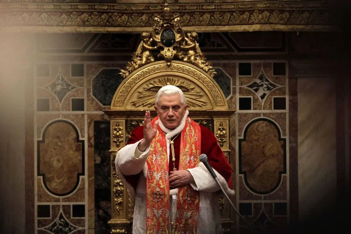 جنازه پاپ سابق برای خداحافظی + عکس