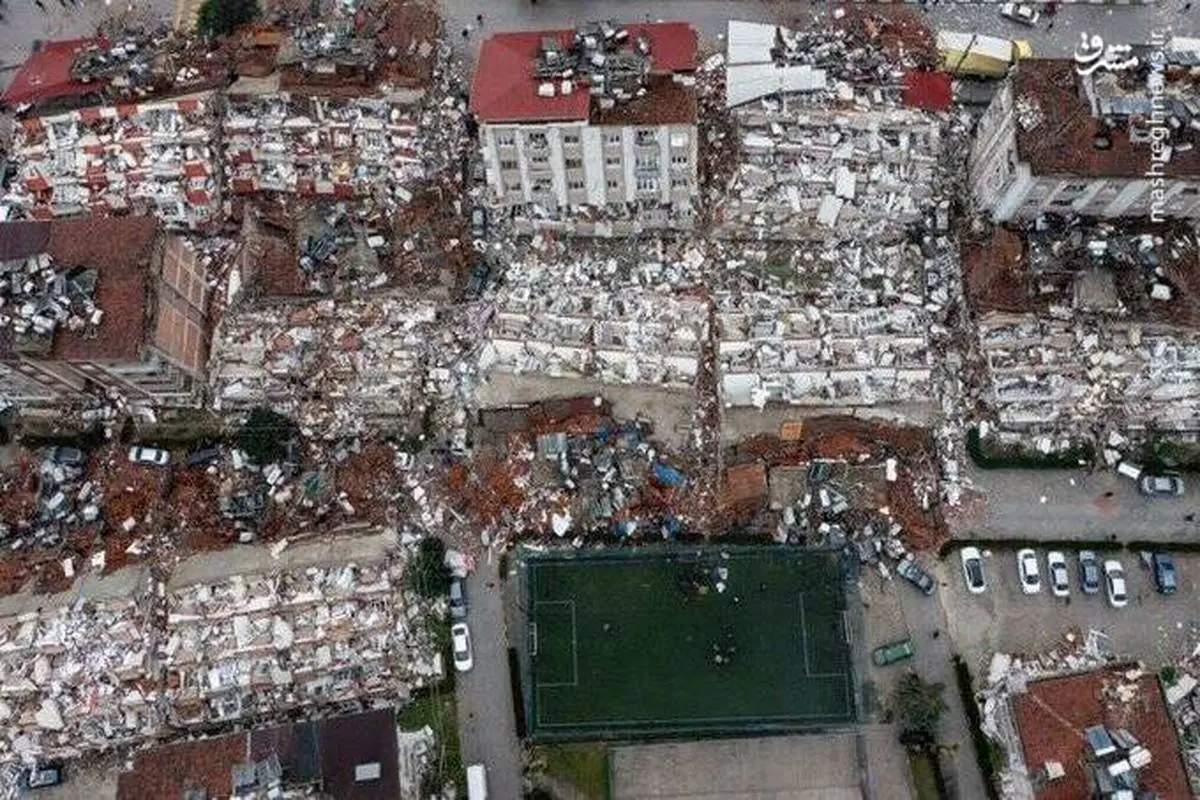 نمایی از شهر زلزله زده دیاربکر ترکیه از پنجره هواپیما
