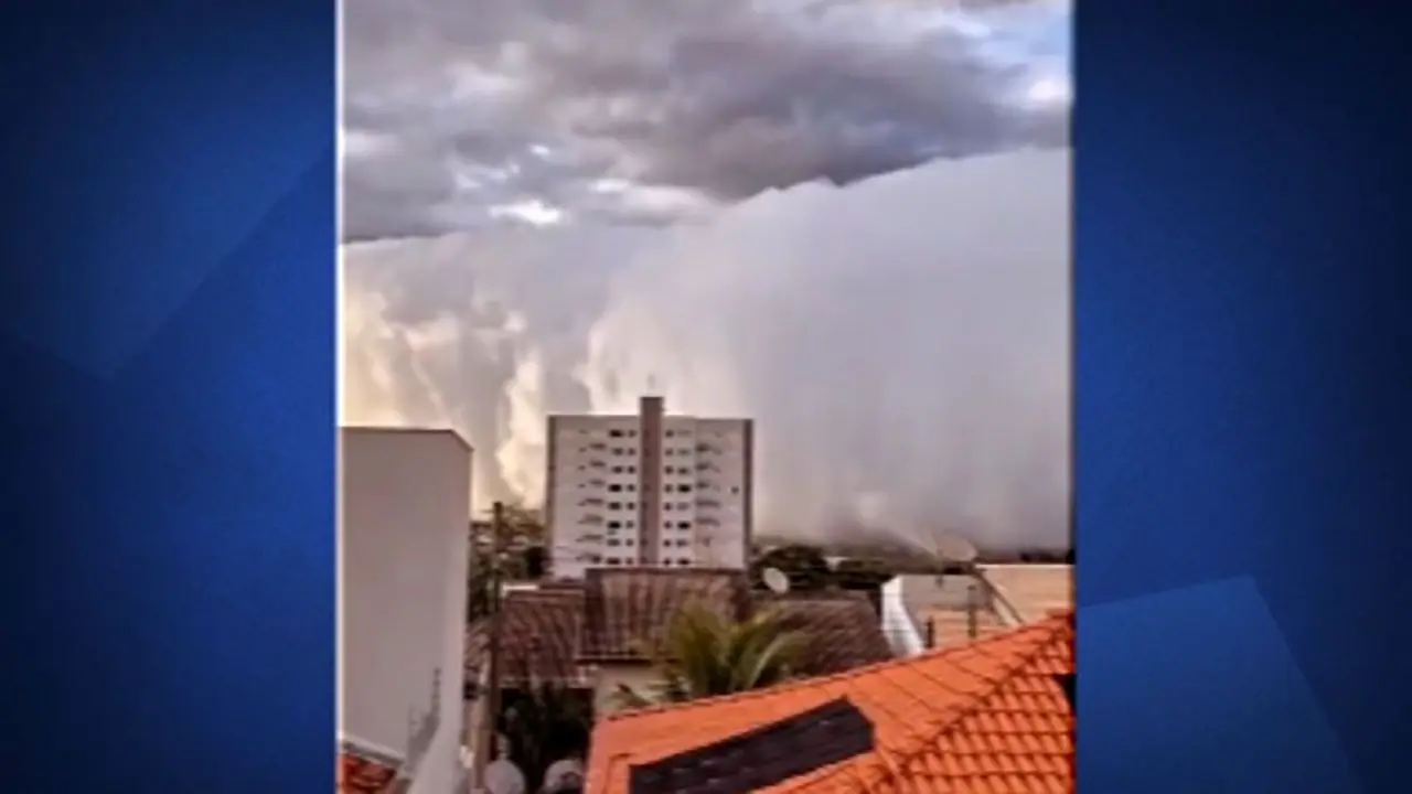 هجوم ابرهای عجیب به شهر مینیروس برزیل! + ویدئو
