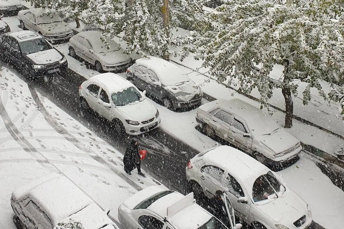 معضل جدید برف تهران؛ شن کم داریم!
