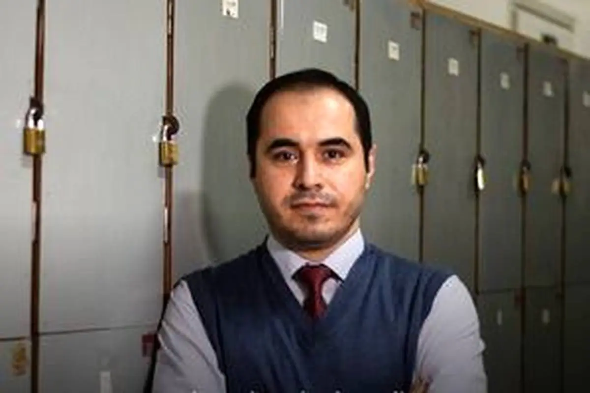 ترخیص «حسین رونقی» از بیمارستان و بازگشت به زندان
