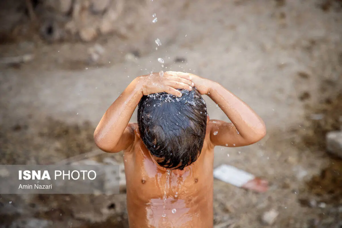 تصاویر| آبرسانی با تانکر به روستاهای حمیدیه