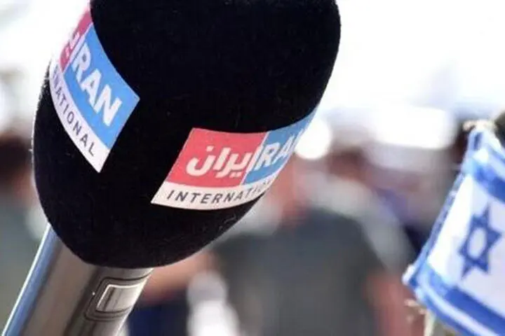 فیلم| لحظه اخراج خبرنگار اینترنشنال از سالنی در آلمان در حین گزارش!